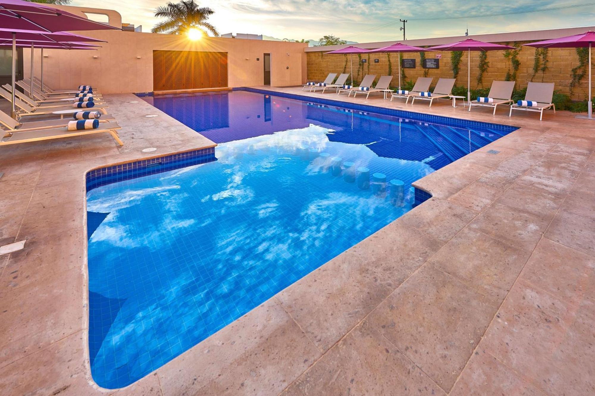 City Express Plus By Marriott Puerto Vallarta Zewnętrze zdjęcie