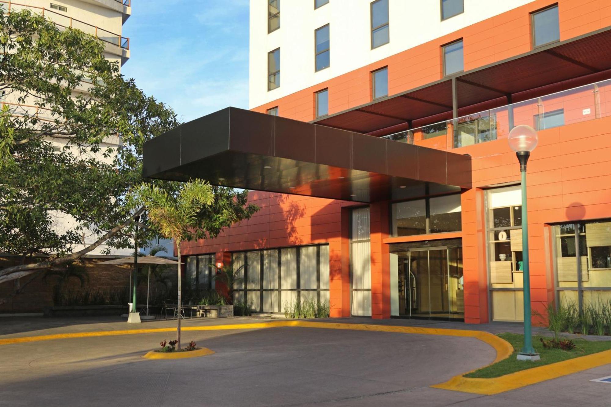 City Express Plus By Marriott Puerto Vallarta Zewnętrze zdjęcie